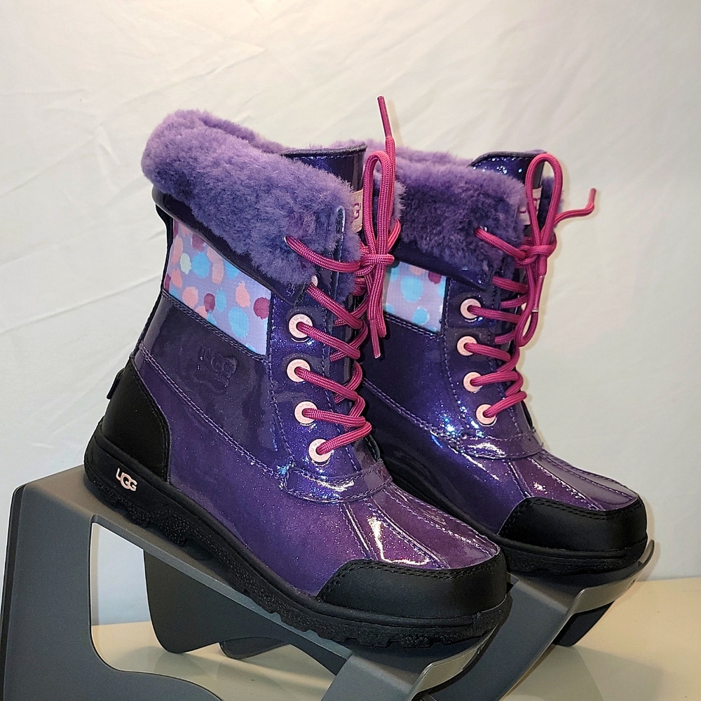 UGG BUTTE II SNOW BOOT in New condition kids size 3